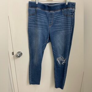 Old Navy Rockstar Distressed Jeggings